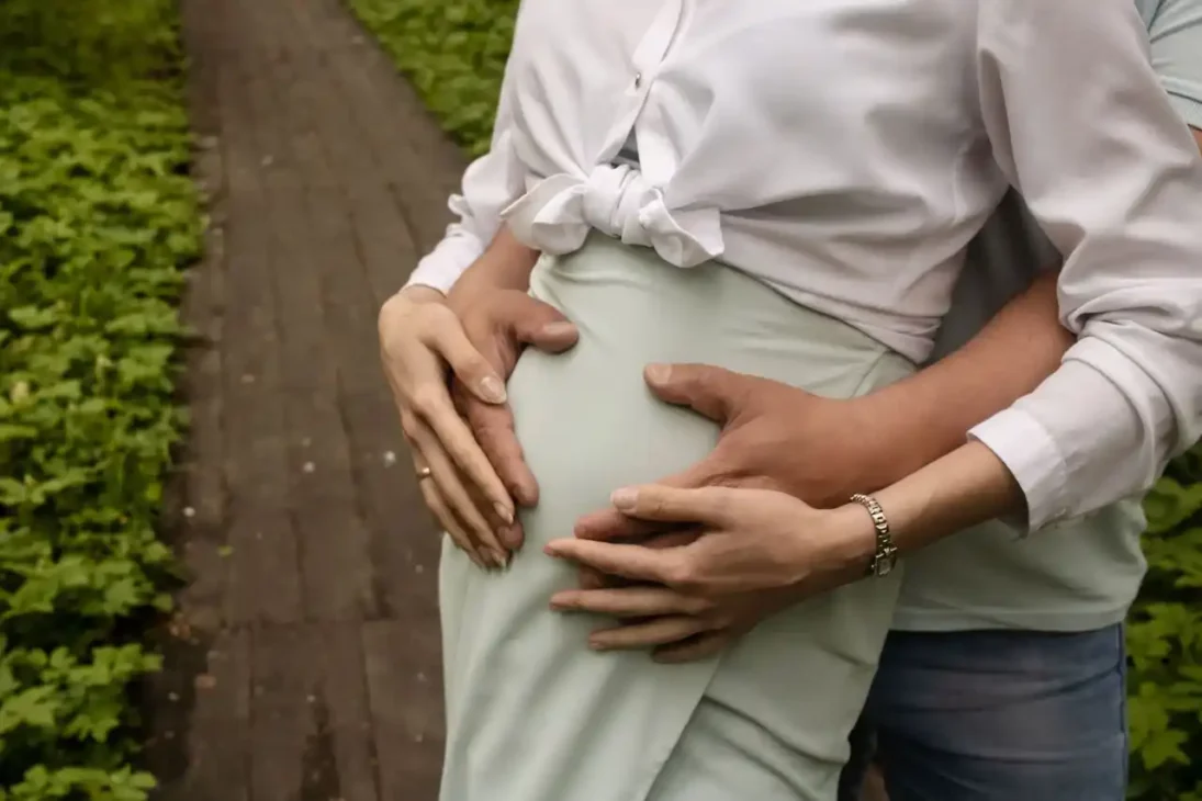 Es delito mentir sobre la paternidad